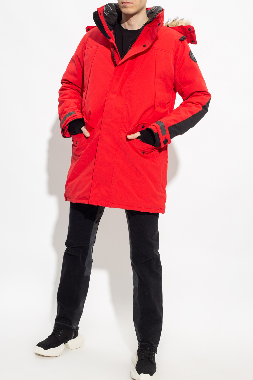 Canada goose hotsell red jacket españa